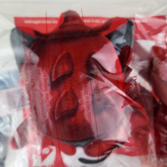 McDonald's Happy Meals Toys Yu-Gi-OH and Hello Kitty Lot of Two SEALED - Picture 4 of 5